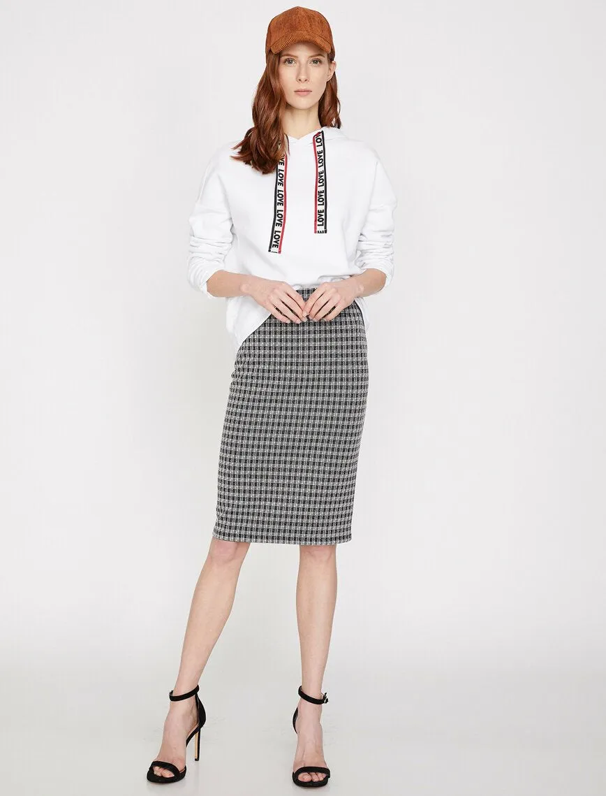 12011 Black Check Midi Skirt