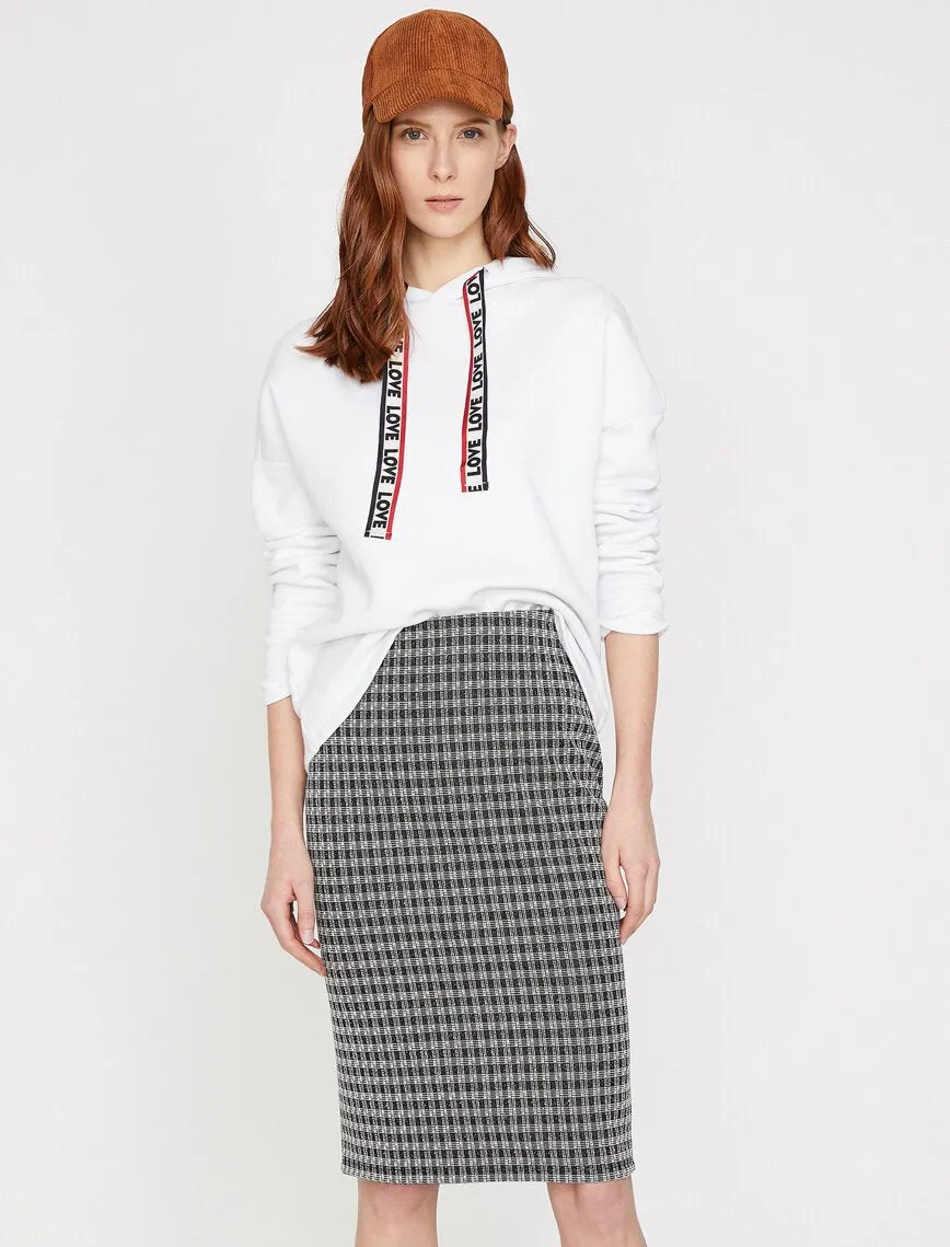 12011 Black Check Midi Skirt