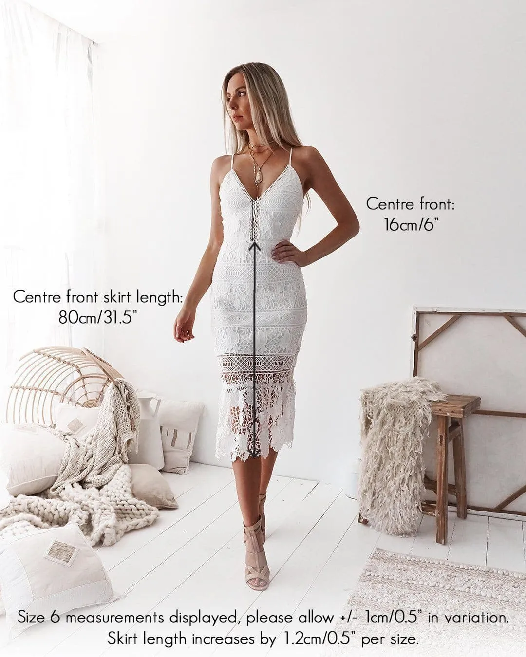 Estelle Lace Midi Dress - Wine