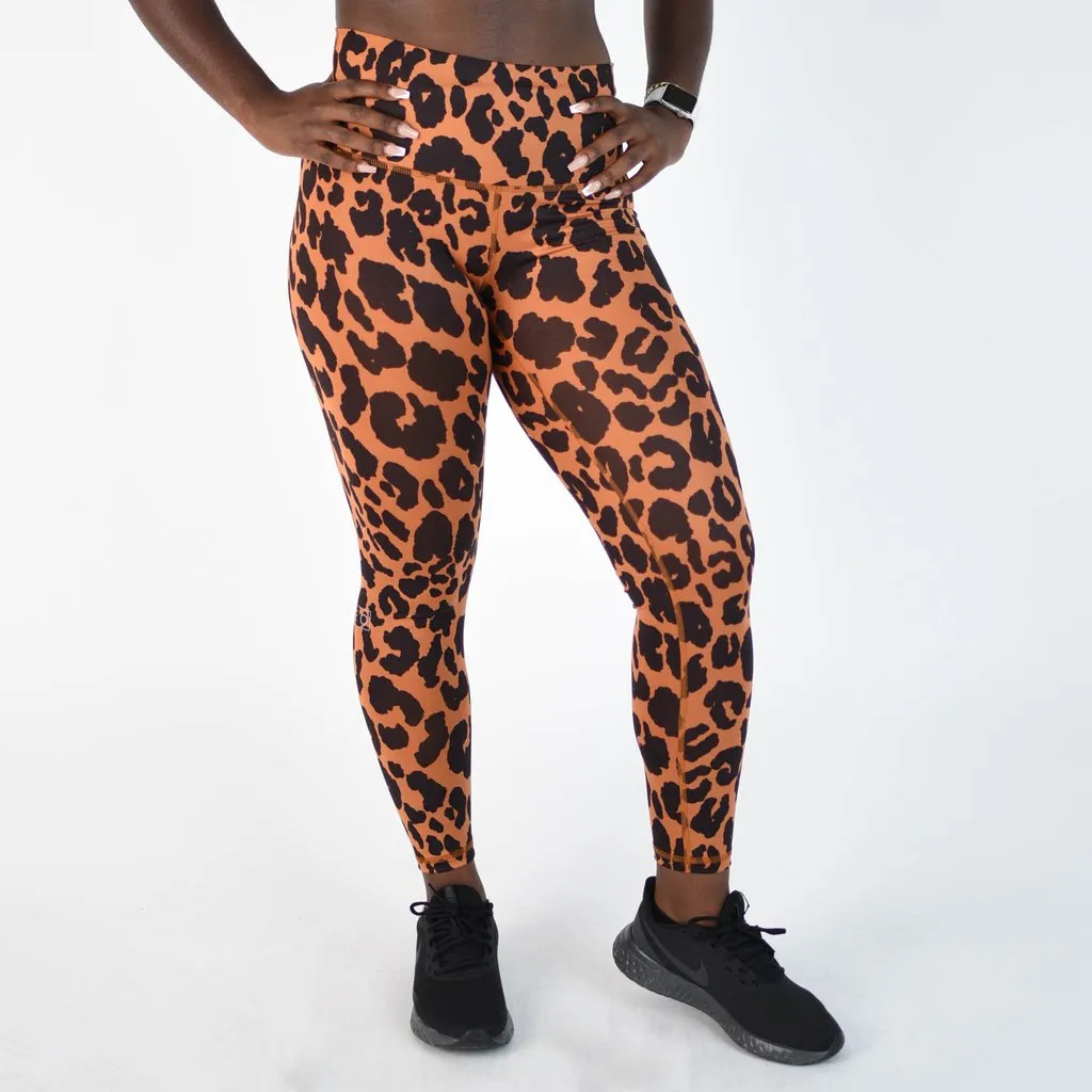 FLEO El Toro 25" Leopard Spice Leggings (Romey Free)