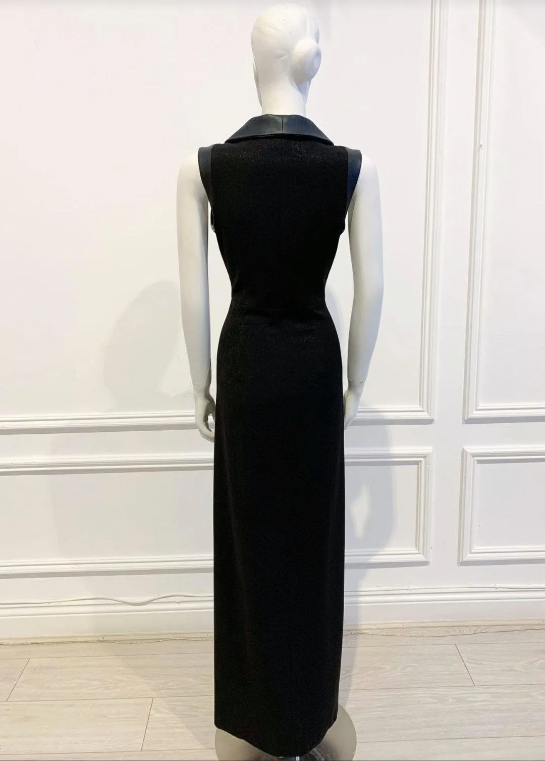 Hellen Gown in black