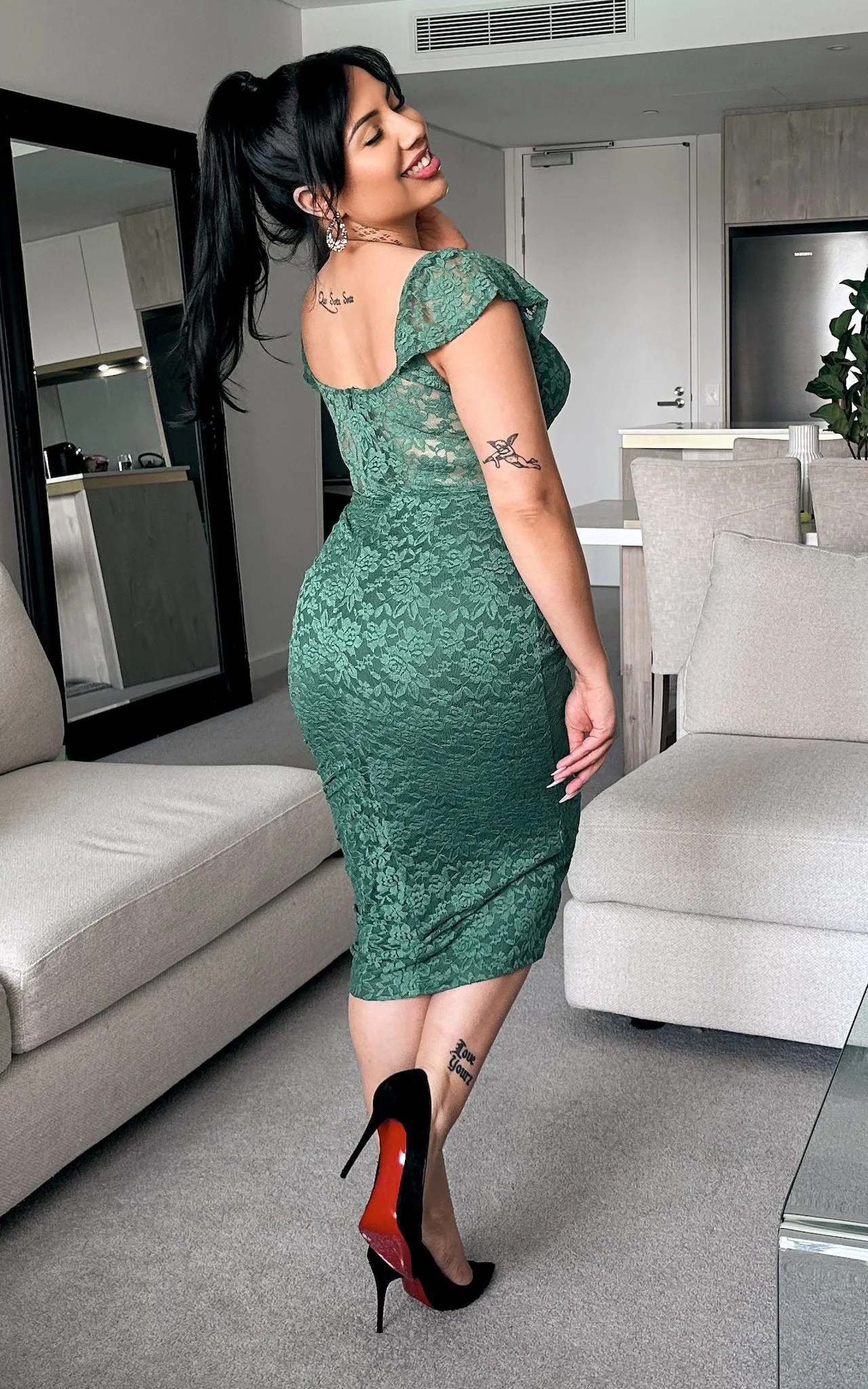 Mirae Lace Midi Dress - Emerald