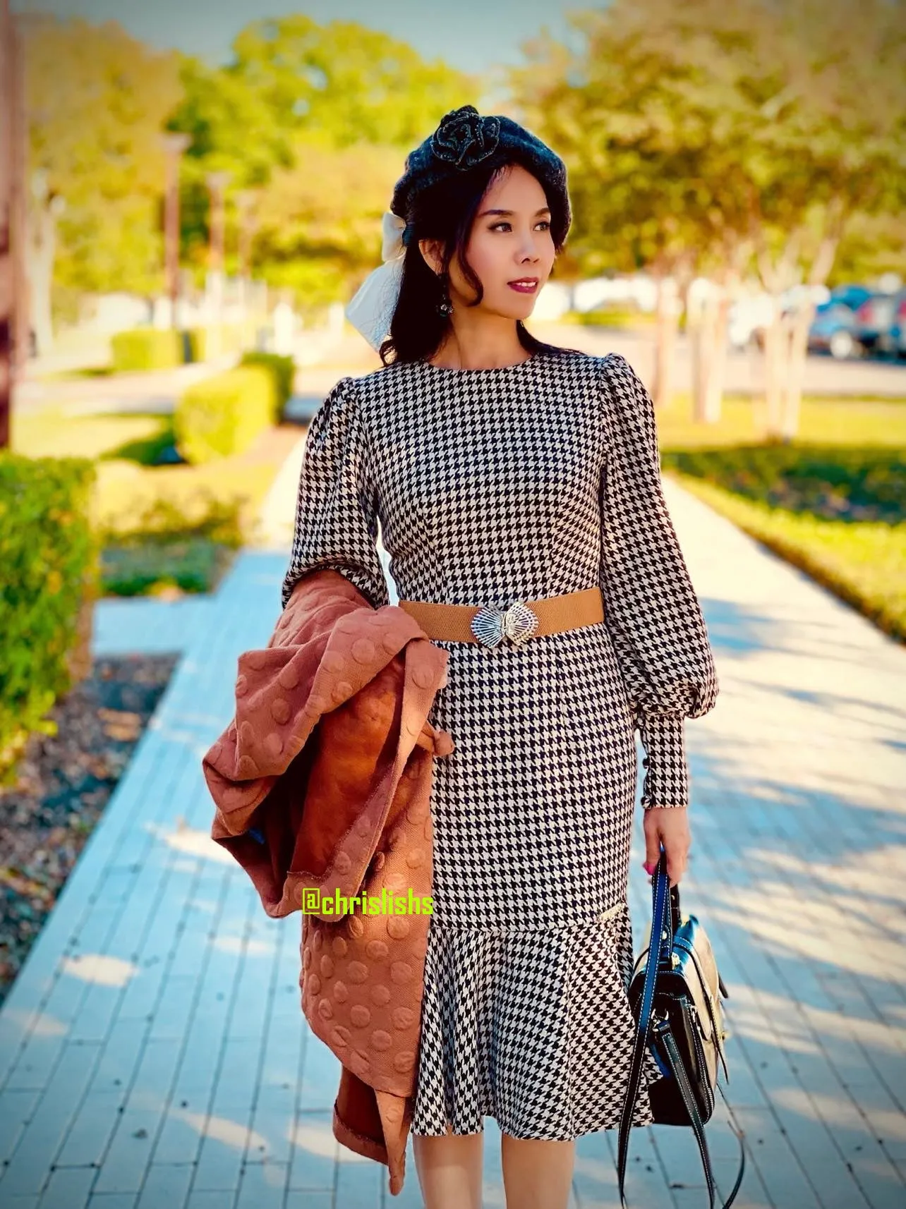 Natali dress in Hounds Tooths Brown