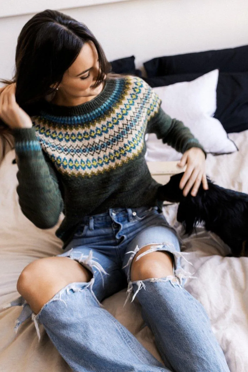 Role Model Yoke | Pullover Knitting Pattern