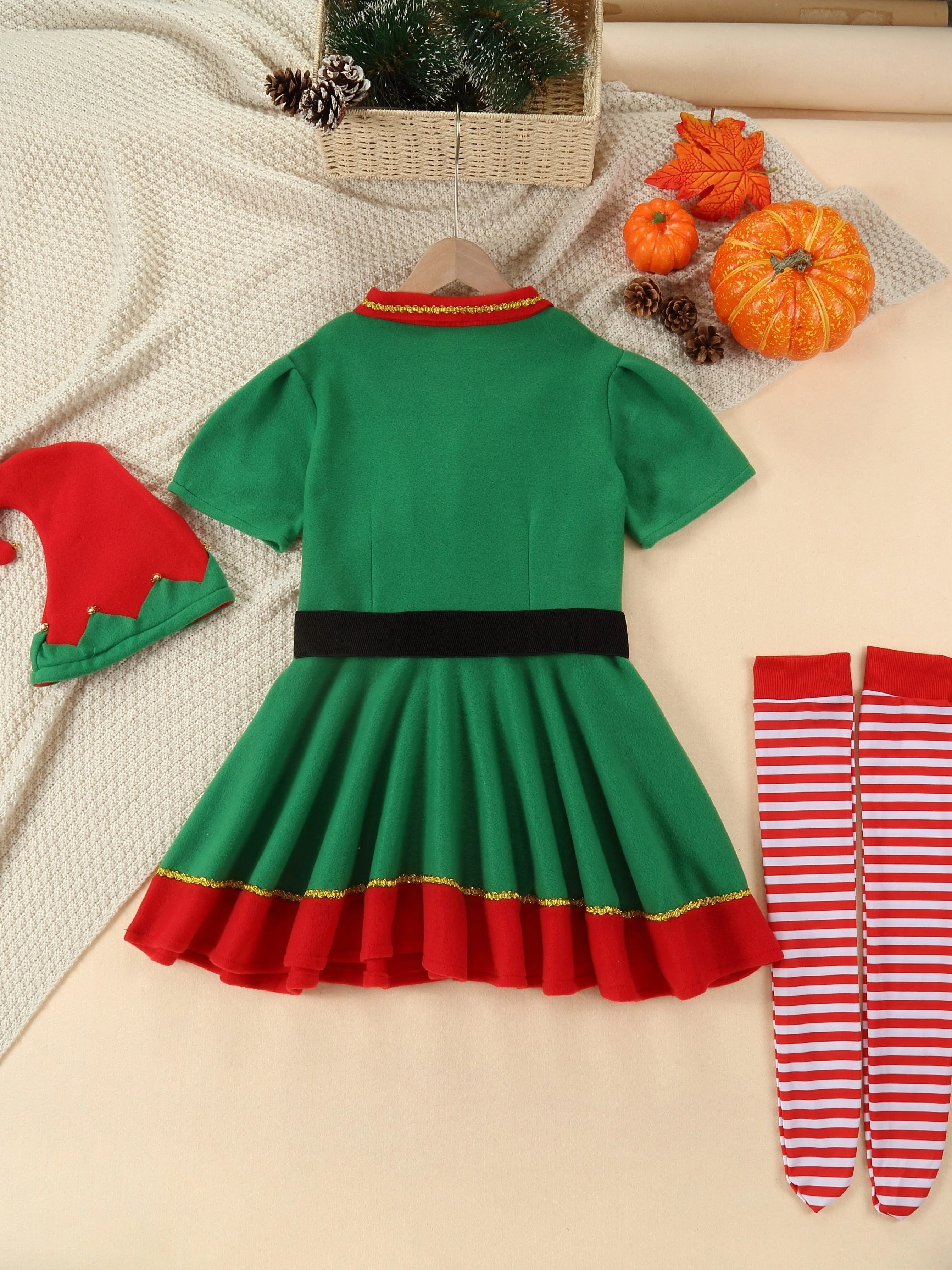 Sweet Girls Lovely Elf Outfit For Christmas As Gifts For Birthday Party
